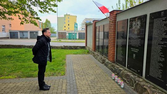 Darłowo: Pamięć o tych, którzy walczyli! Darłowo: Pamięć o tych, którzy walczyli!