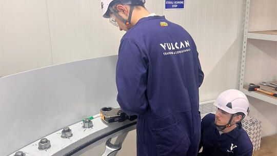 Uczniowie z ZSM z Darłowa szkolili się w zakresie Obsługi Turbin Wiatrowych.