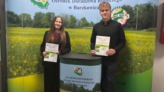 Ekologia zależy od Ciebie - licealiści w Barzkowicach Ekologia zależy od Ciebie - licealiści w Barzkowicach