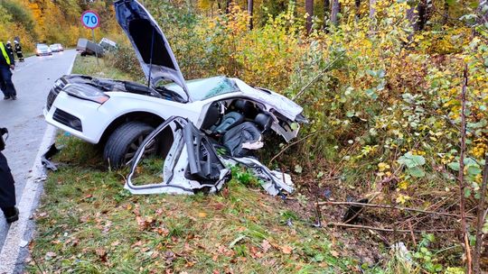 Grzybno 13 osób poszkodowanych w zderzeniu osobówki z busem. Grzybno 13 osób poszkodowanych w zderzeniu osobówki z busem.