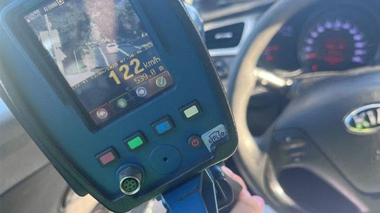 Jechał 122 km/h przy ograniczeniu do 70- ciu
