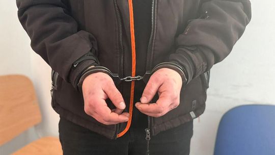 Koszmar w Darłowie: 23-latka więziona, bita maczetą i brutalnie maltretowana – była w ciąży Koszmar w Darłowie: 23-latka więziona, bita maczetą i brutalnie maltretowana – była w ciąży