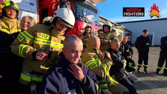 OSP z Janiewic i Sławska w akcji #zgaśmyraka. Strażacy wspierają dzieci chore na raka i nominują kolejne jednostki