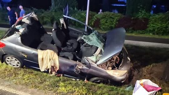 Darłowo: Pasażerka ranna w wypadku. Kierowca Peugeota miał wynik pozytywny na marihuanę