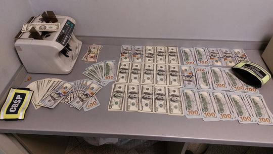 Prali pieniądze i wystawiali puste faktuty Vat