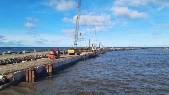 Przebudowa falochronów Przebudowa falochronów