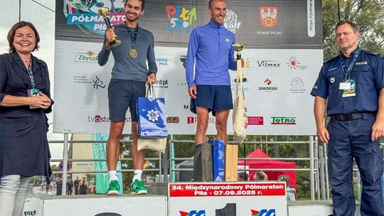 Sierż. szt. Adrian Kępka, z pasją do biegania z medalami na półmaratonie!