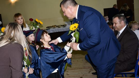 Ślubowanie pierwszaków Szkoły Podstawowej w Bobrowicach