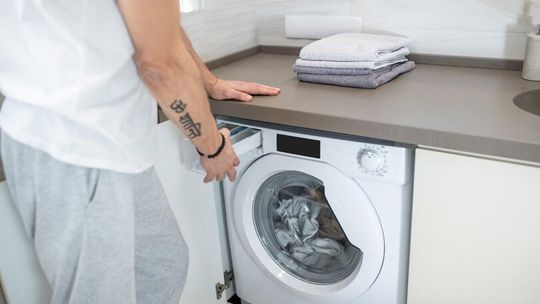 Zabudowa pralki i suszarki na wymiar z konfiguratorem online