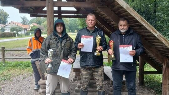 Zawody nad jeziorem Ostrowiec