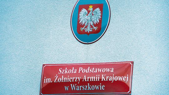 Źle dzieje się w szkole podstawowej w Warszkowie.
