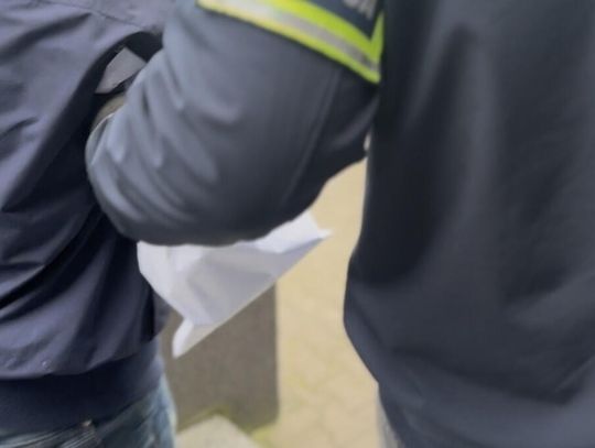 Był poszukiwany i jeździł na zakazie