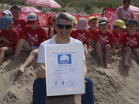 Darłowo  "Błękitna Flaga" załopotała nad plażami