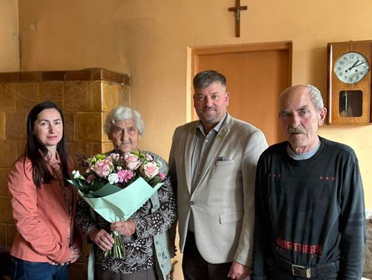 Dziewięć pięknych dekad