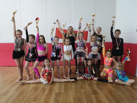 Fit-Kids & Fitness Aerobic/Acrobatic: Mistrzynie Świata są z Darłowa