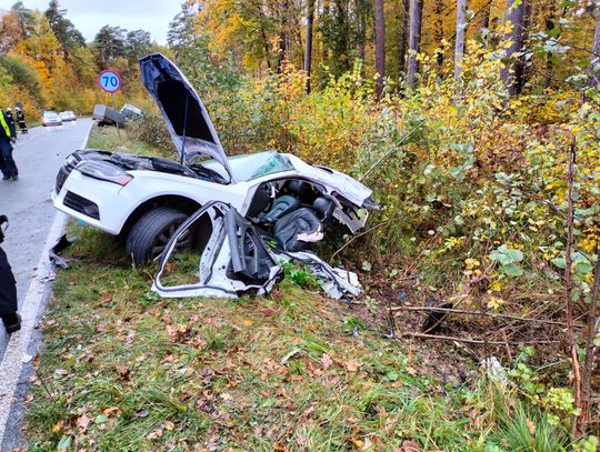 Grzybno 13 osób poszkodowanych w zderzeniu osobówki z busem. Grzybno 13 osób poszkodowanych w zderzeniu osobówki z busem.