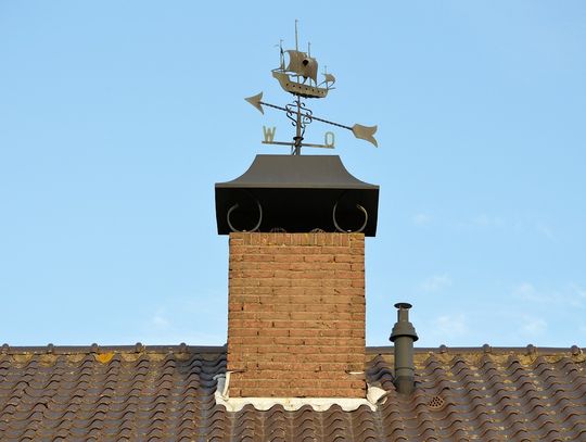 Jak działa komin wentylacyjny i dlaczego jest tak ważny?