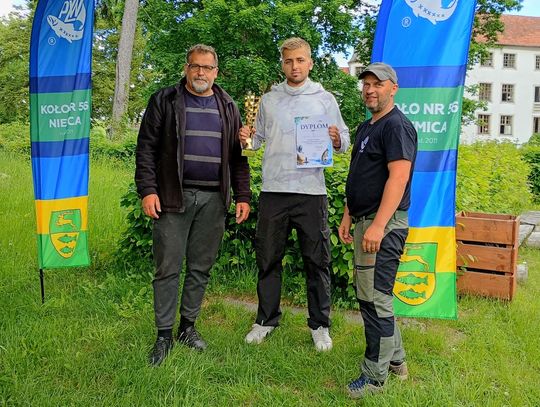 Kacper Barcikowski zwycięża w spinningowych zawodach na jeziorze Zamkowym w Krągu