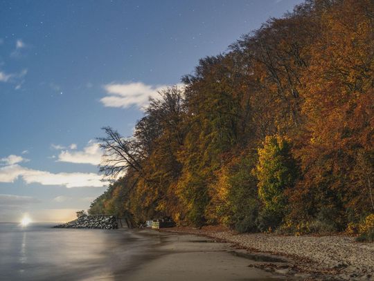 Krynica Morska jesienią – atrakcje i pomysły na wypoczynek poza sezonem