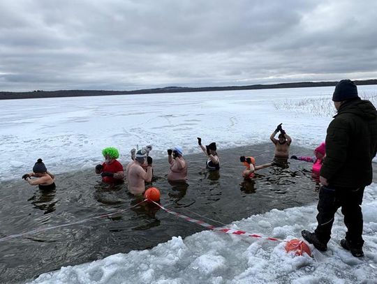 Łętowo: Kąpiel Morsów