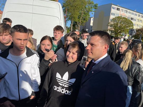 Mentzen w Sławnie - przeważała szkolna młodzież