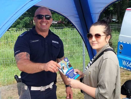 Mundurowi zachęcali do pracy w policji