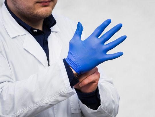 Na co zwrócić uwagę przy wyborze rękawic ESD? Na co zwrócić uwagę przy wyborze rękawic ESD?