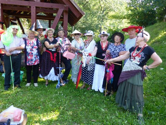 Pieńkówko: Zlot czarownic na traktorach