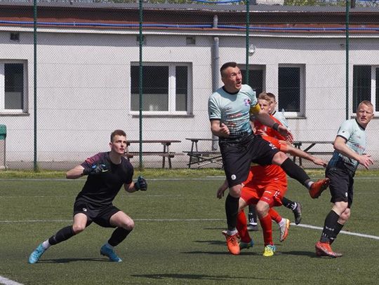 Piłka Nożna. IV liga: Darłovia Darłowo - Biali Sądów 0:4 (0:1)