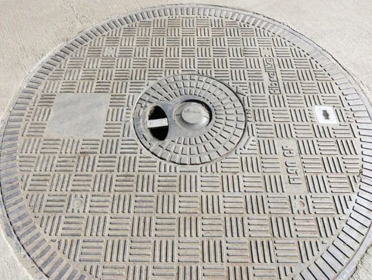 Pokrywy najazdowe zdolne przenieść 90 ton