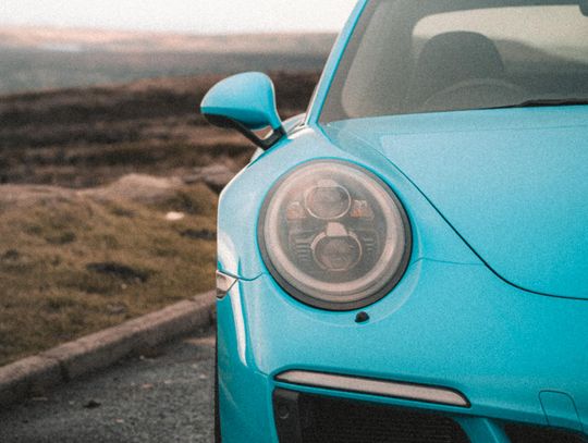 Porsche 911 z USA – luksusowy sportowy samochód z pełnym importem do Polski Porsche 911 z USA – luksusowy sportowy samochód z pełnym importem do Polski