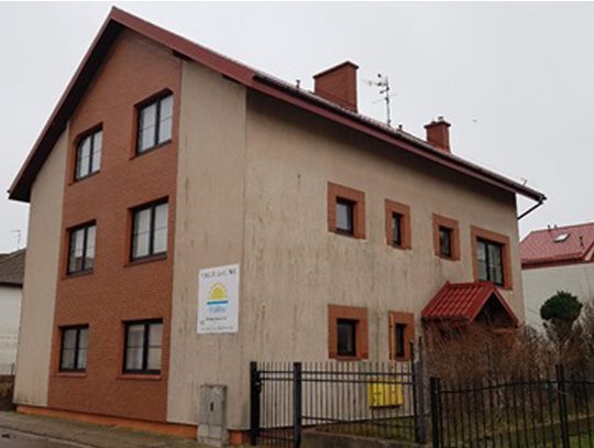 Schronienie dla uchodźców w Darłowie. Marszałek kupuje łóżka i przygotowuje kolejny obiekt.
