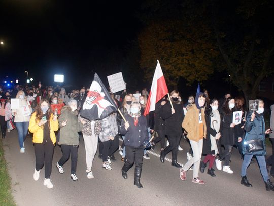 Sławno: „Jarek, niestety ten rząd obalą kobiety”... 