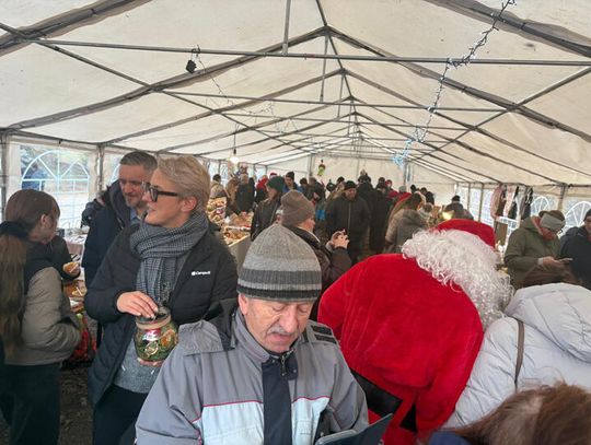 Sławno: Jarmark Bożonarodzeniowy przy "Pałacyku"