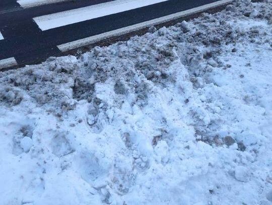 Sławno: Mieszkańcy są oburzeni stanem chodnika na ul. Koszalińskiej