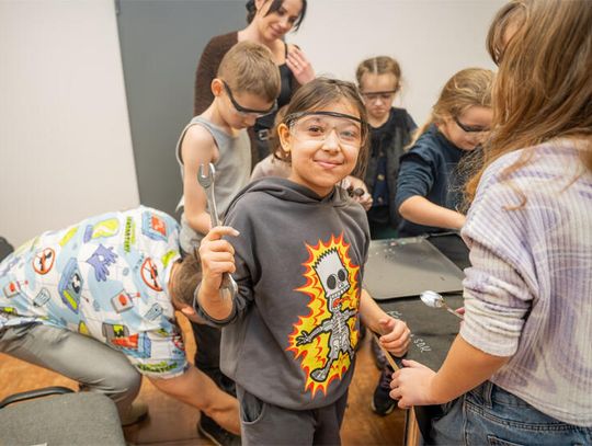 Sławno: Podczas ferii zimowych Dom Kultury przemienił się w prawdziwe laboratorium chemiczne