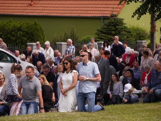 Sławno. Procesja w parafii Świętego Antoniego