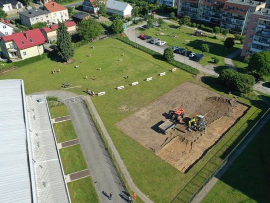 Sławno: Ruszyły prace przy budowie boiska plażowego