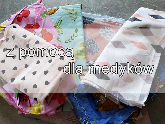 Sławno: Ruszyły z pomocą. Szyją maseczki ochronne