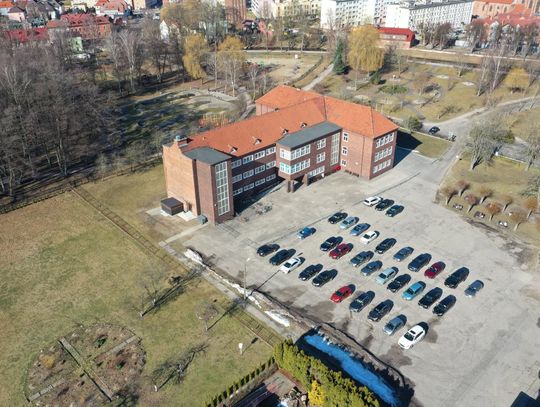 Sławno zyska nową wiatę edukacyjną. Rusza inwestycja za blisko 800 tys. zł przy SP nr 2
