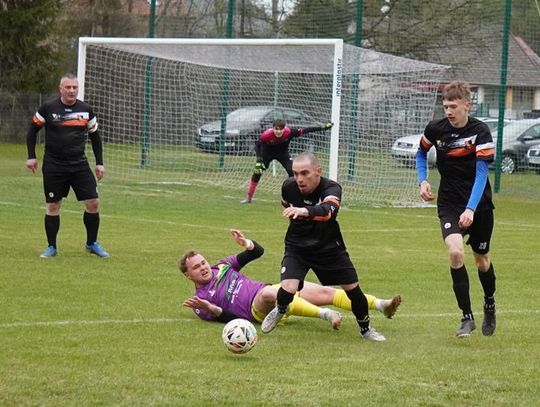 Wrzos Wrześnica – Strong Zielenica 3:2 (1:2)