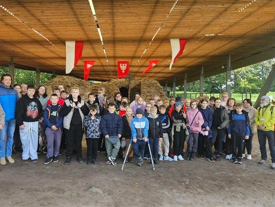 Wycieczka do Gniezna i Biskupina Wycieczka do Gniezna i Biskupina