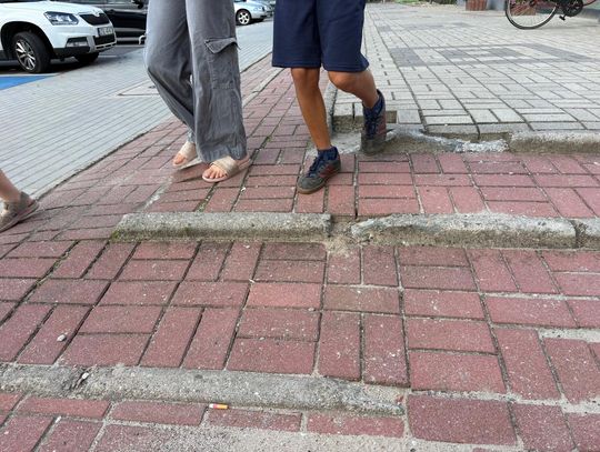 Zaniedbane i niebezpieczne miejsca w Sławnie.