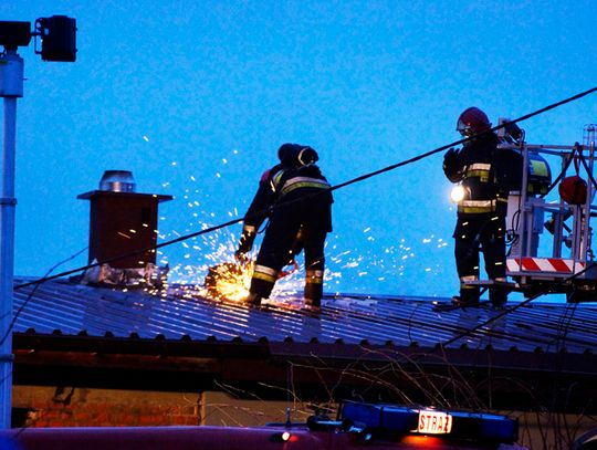 Żukowo: groźny pożar, dwie osoby poszkodowane | AKTUALIZACJA