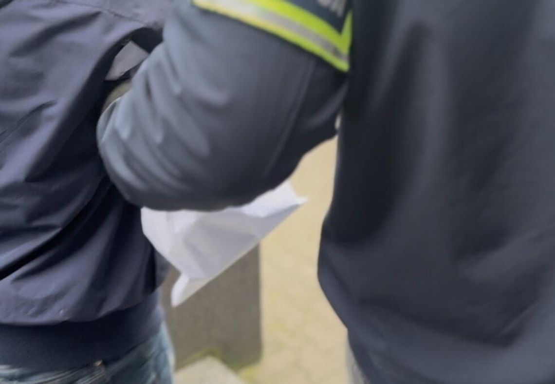 Był poszukiwany i jeździł na zakazie Był poszukiwany i jeździł na zakazie