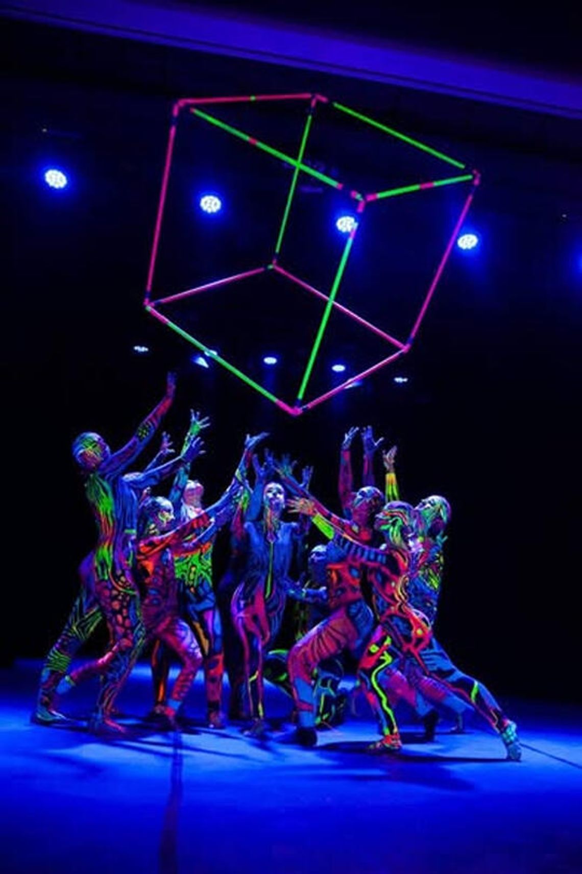 Darłowo: Teatr Tańca - DyeMotion to unikalne połączenie tańca, teatru i bodypaintingu.