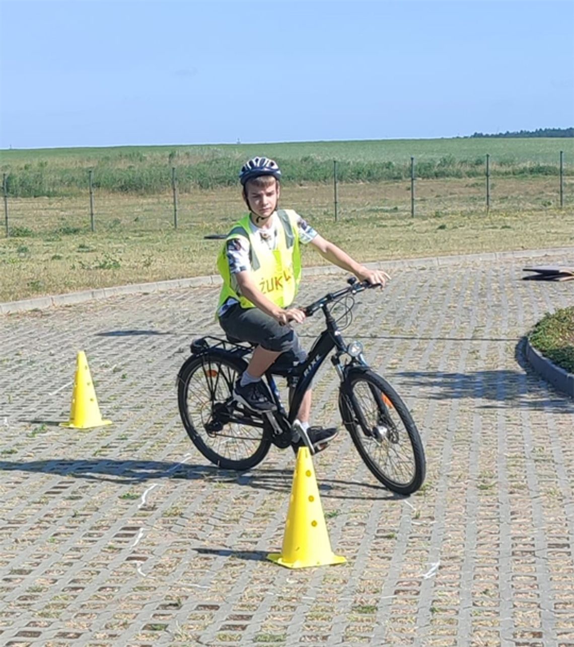 Egzamin na kartę rowerową pod czujnym okiem sławieńskich policjantów