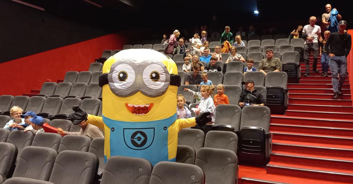Minionek w Kinie Pod Filarami w Sławnie. Dzieci bawiły się i pozowały do zdjęć