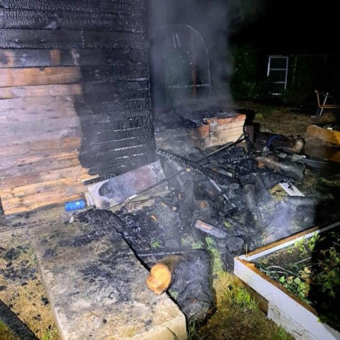 Nocny pożar wędzarni