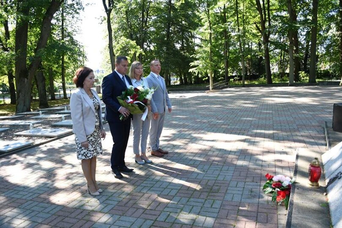 Pamiętając o historii